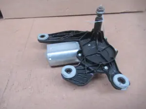 Moteur essuie-glace arrière