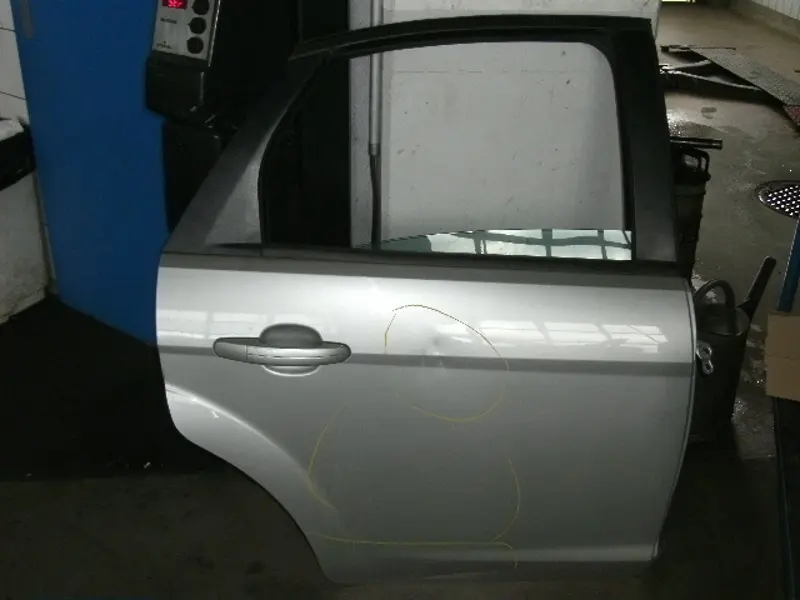 Porte arrière droite