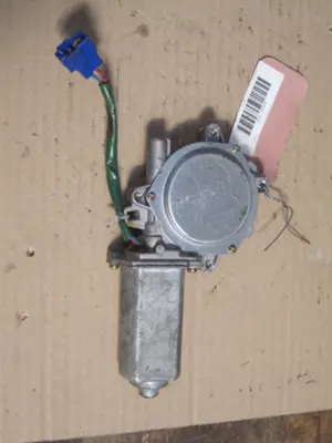 Fensterheber vorne links