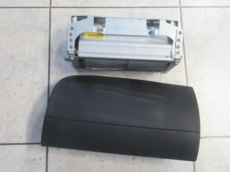 Airbag avant droit