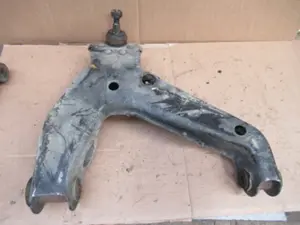 Querlenker vorne rechts