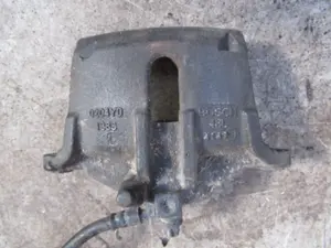 Bremszange vorne links