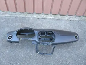 Armaturenbrett Airbag