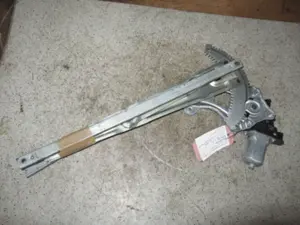 Lève-vitre avant gauche