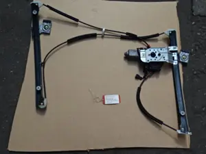 Fensterheber vorne links