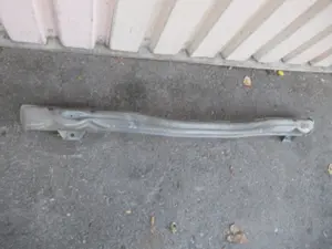 Stossstangenhalter hinten