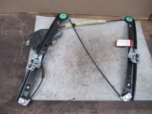 Fensterheber vorne links