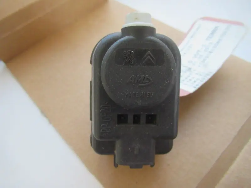 Scheinwerfermotor