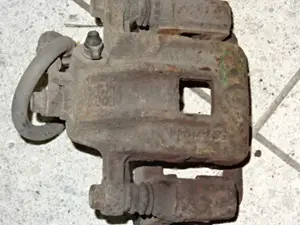 Bremszange hinten rechts