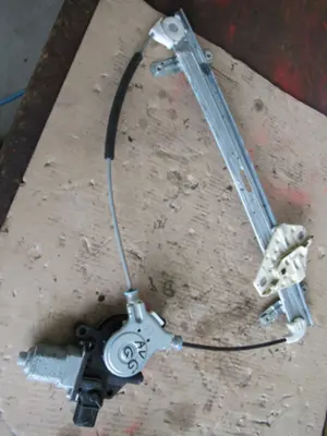 Fensterheber vorne links