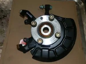 Achsschenkel vorne links