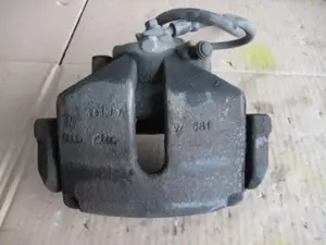 Bremszange vorne links