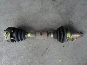 Antriebswelle vorne links