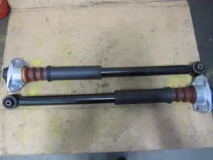 Stossdämpfer hinten