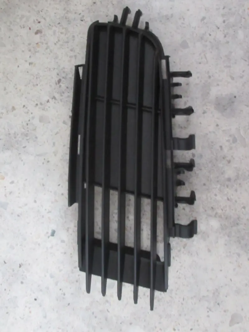 Grille pare-chocs avant