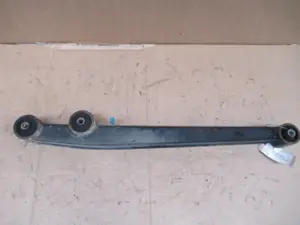 Bras de suspension arrière droit