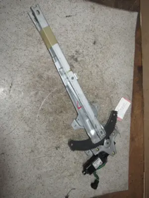 Lève-vitre avant droit