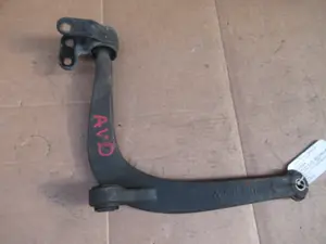 Bras de suspension avant droit