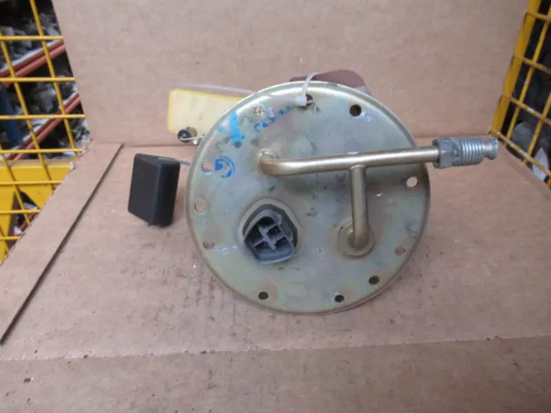 Pompe à essence électrique