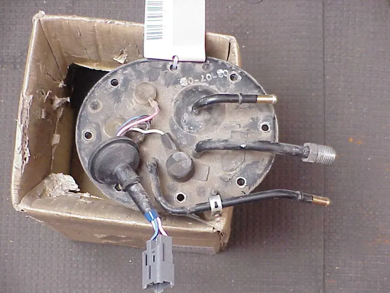 Pompe à essence électrique