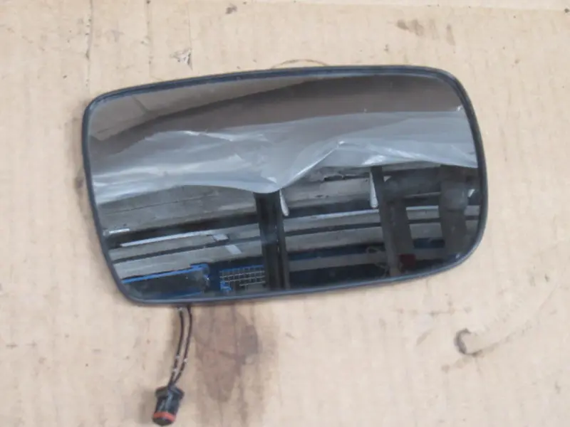 Spiegelglas links