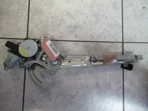 Fensterheber vorne links