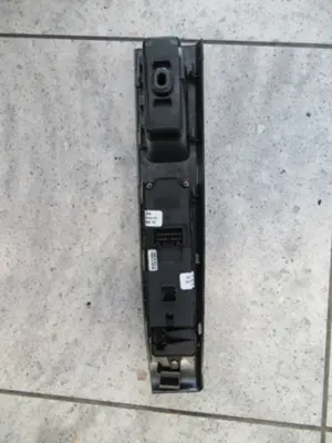 Commande lève-vitre