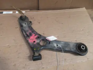 Bras de suspension avant droit