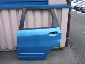 Porte arrière gauche