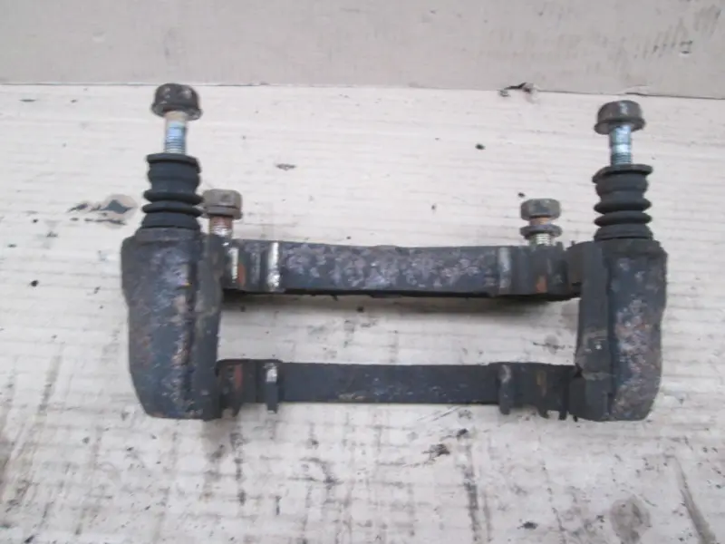 Bremssattelhalter