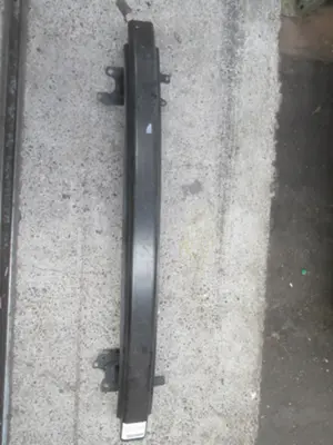 Stossstangenhalter vorne