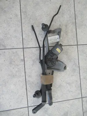 Moteur essuie-glace avant