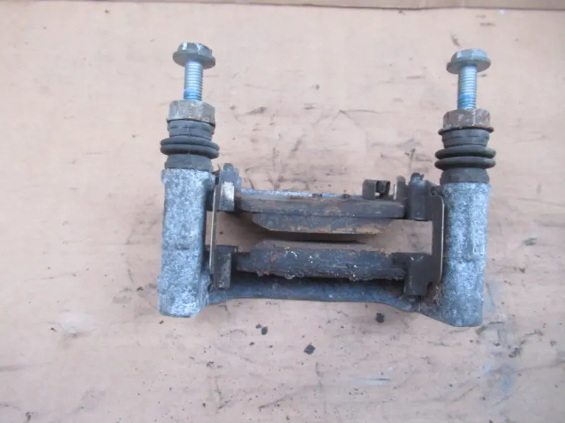 Bremssattelhalter