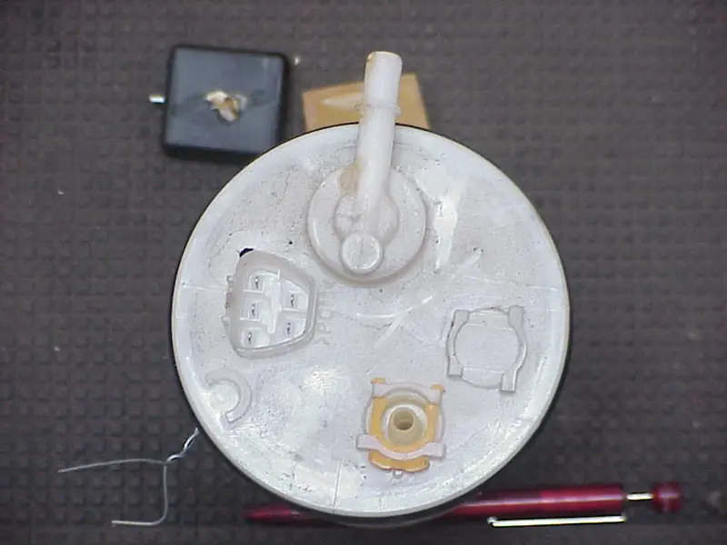 Pompe à essence électrique
