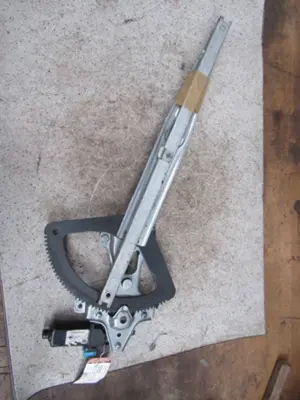 Fensterheber vorne links