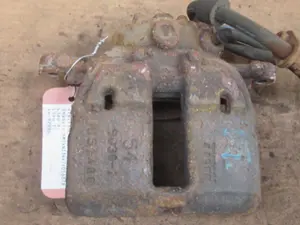 Étrier de frein avant droit