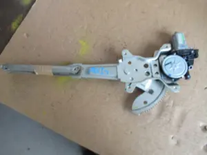 Fensterheber vorne links