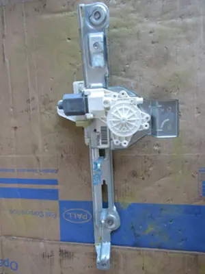 Fensterheber hinten links