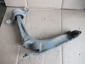 Bras de suspension avant gauche