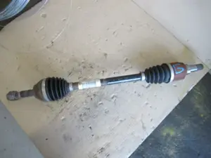 Antriebswelle vorne links