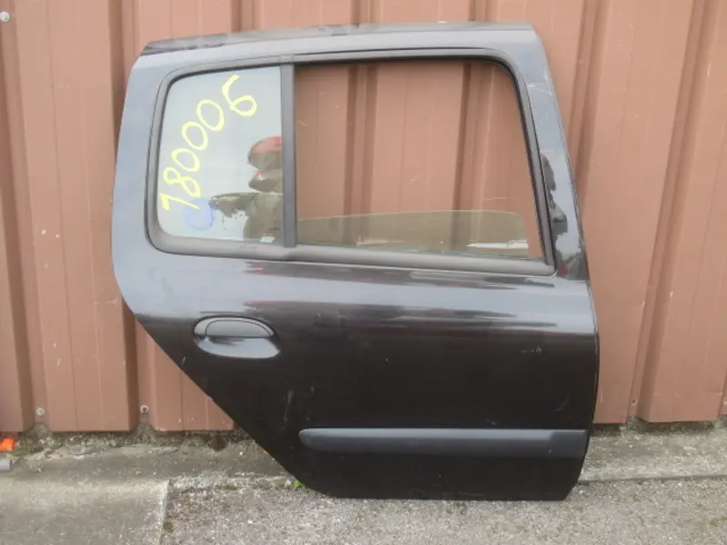 Porte arrière droite