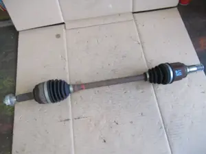 Antriebswelle vorne links