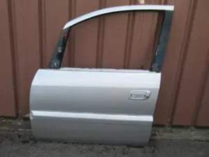 Porte avant gauche
