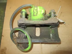 Bremszange vorne links