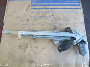 Fensterheber vorne links