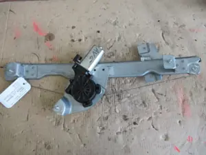 Fensterheber vorne links