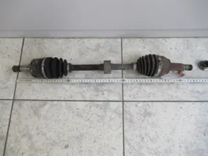 Antriebswelle vorne links