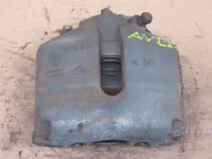 Bremszange vorne links