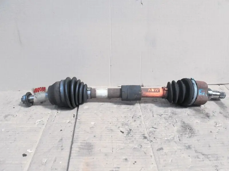 Arbre de transmission avant gauche