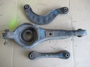 Querlenker hinten rechts